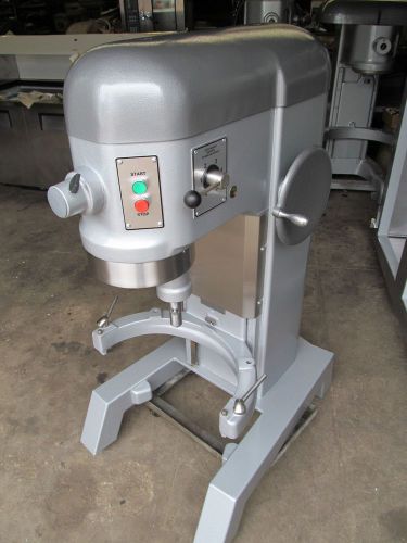 HOBART 60 QT MIXER, H-600,  1 PHASE, 220 VOLTS, EXCELLENT CONDITION !!  $$SAVE$$