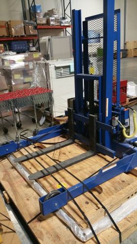 Vestile Mfg Co Pallet Server  PMPS-50-DC 4000 LBS Capacity 4&#034; X 36&#034; Forks