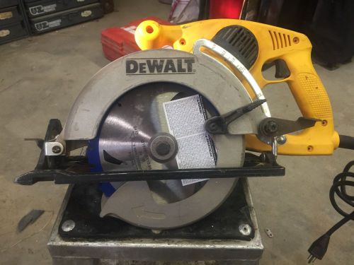 Dewalt 7 1/4&#034; Saw. Worm Drive. 378G