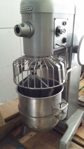 HOBART D340 40QT MIXER  w/ bowl guard &amp; attachments