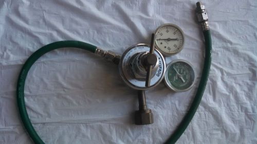 Accutron Medical Gas Regulator --- Model AA-2916-2  Oxygen