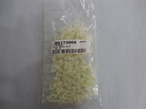 Bag of 100 AC28  ARROW CLIPS 05173968