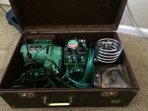 BIRD/Carefusion Mark 7 Pneumatic Respirators w Pump, Hoses, Case