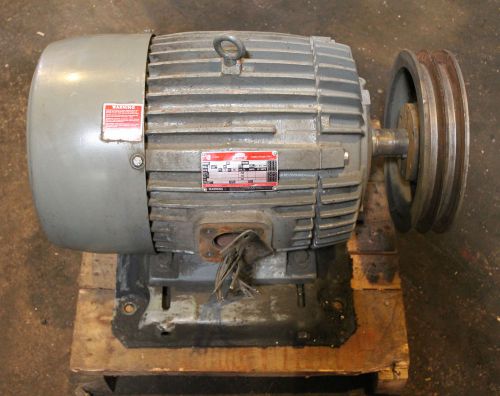 DAYTON 3N736 MOTOR 15HP 3PH (8640)