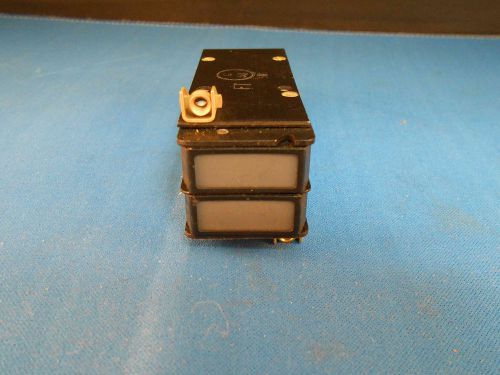 65-0761-3 GRIMES SPLIT DISPLAY  LIGHT ASSY 4 LAMP BLK FACE YELLOW LEGEND NOS