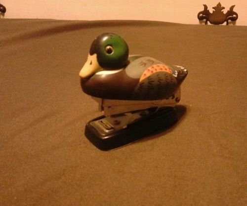 1983--2 3/4&#039;&#039; LONG COLORFUL MINIATURE DUCK STAPLER