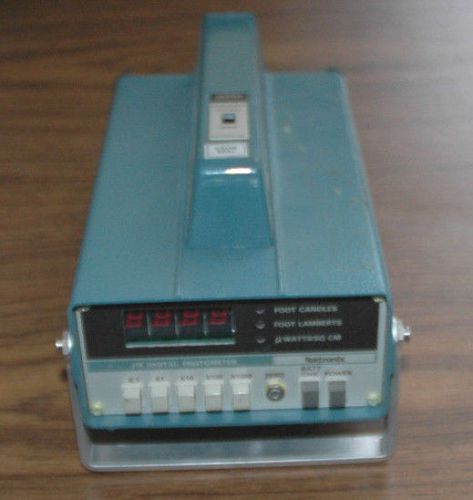 TEKTRONIX DIGITAL PHOTOMETER J16