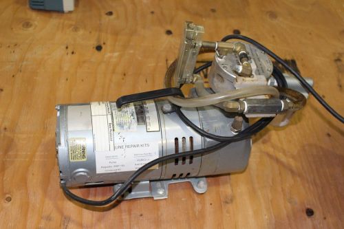 WORKING GAST BERLINE 0523-V130-618DX VACUUM PUMP COMPRESSOR 115V 1/4HP