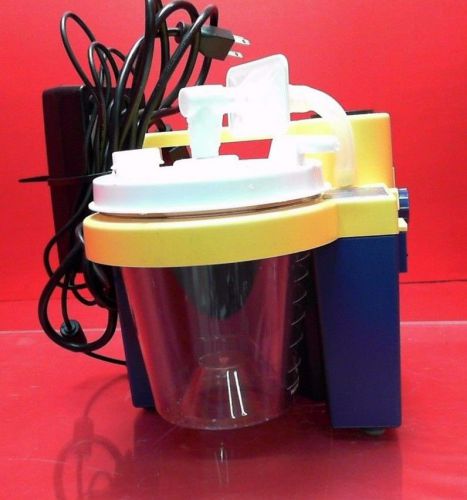 LCSU Laerdal Compact Suction Unit 88002001 &amp; Charger