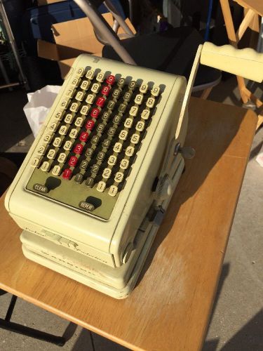 VINTAGE PAYMASTER CHECK WRITER 7000 SERIES, With Key.