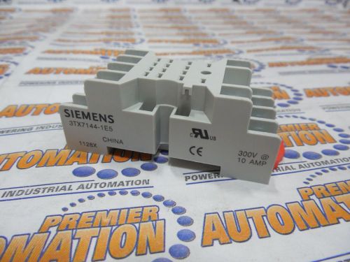 SIEMENS 3TX7144-1E5 RELAY SOCKET, DIN RAIL MOUNT, 300V@10AMP, 14PIN