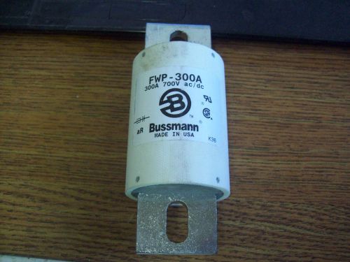 NEW BUSSMANN 300 AMP FUSE 700 V FWP-300A