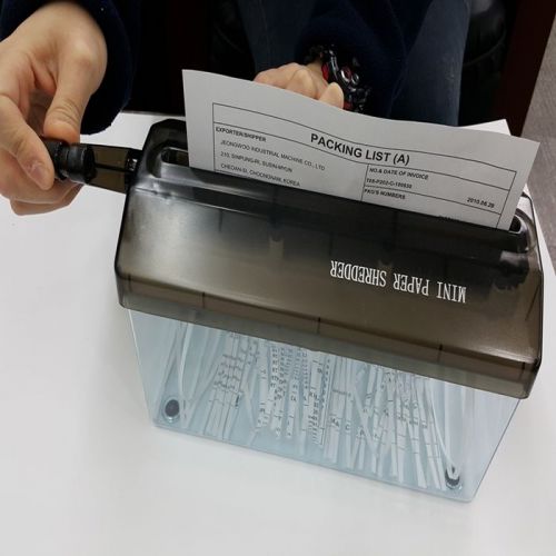 Paper shredders for confidential documents  manual operation Paper cutter