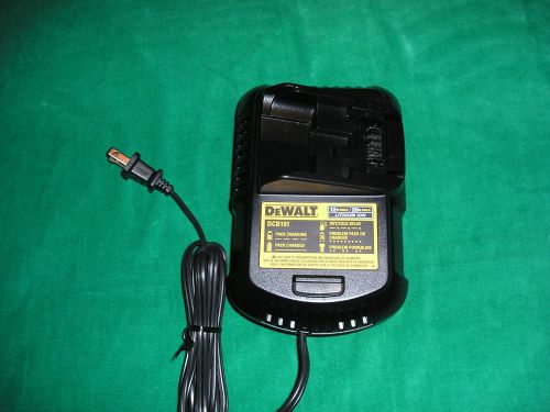 New 20V Lith-Ion Dewalt 12v-20v Battery Charger DCB101 &amp; Battery DCB207