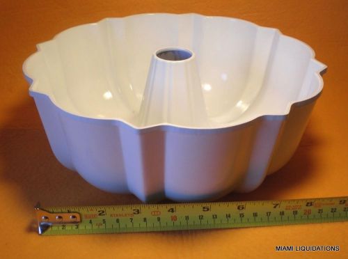 Nordic Ware 50124 Fluted Tube Pan 12 Cup Pro Cast Best Bundt Cake Nonstick Bake