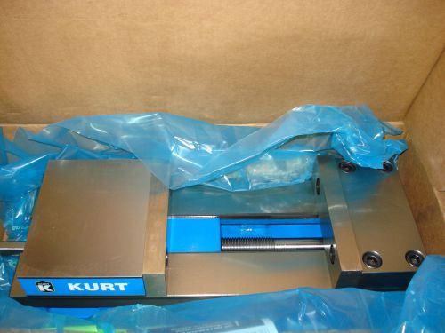 KURT D810 MANUAL MACHINE VISE - 8&#034; WIDE W/LARGE 10&#034; OPENING NEW!! Free Freight!