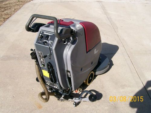 Minuteman E20 Floor Scrubber