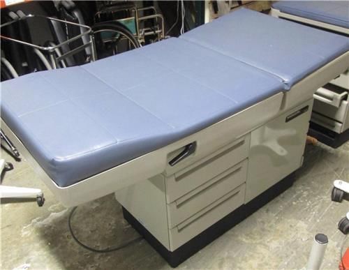 MIDMARK 404 EXAM TABLE