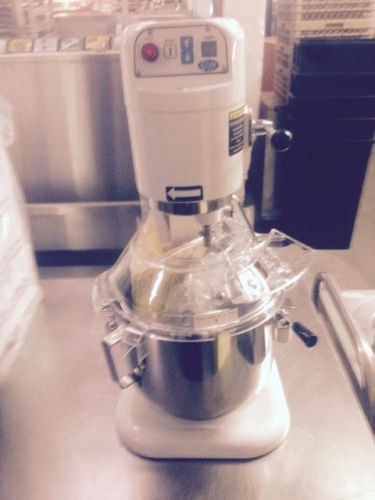 Globe 8 quart Mixer new in box