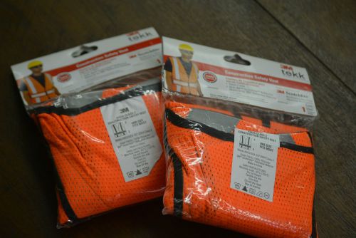 TWO 3M Construction Safety Vest 94625  One Size Fits Most Scotchlite Class 2