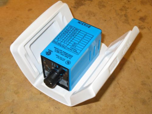 idec RTE B12 Electronic Timer Relay