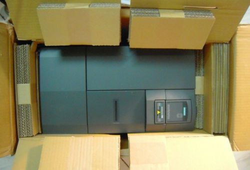 New in box sealed SIEMENS MICROMASTER 440 6SE6440-2UC31-1DA1 15HP DRIVE