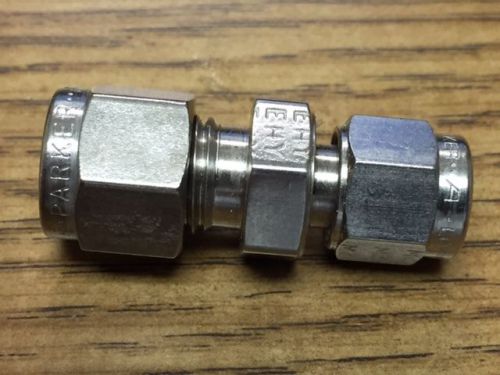 Parker 4RU2-316 Reducing Union A-LOK 1/4&#034; Tube x 1/8&#034; Tube Stainless Steel