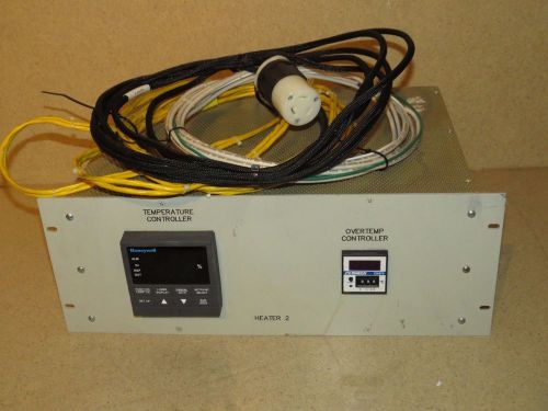 HONEYWELL TEMPERATURE CONTROLLER - OMEGA CN375 CONTROLLER IN ENCLOSURE