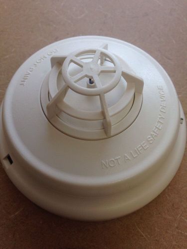 Simplex 4098-9733 heat detector head with 4098-9792 base used for sale