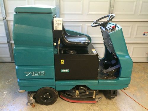 Tennant 7100 floor cleaning riding scrubber for sale