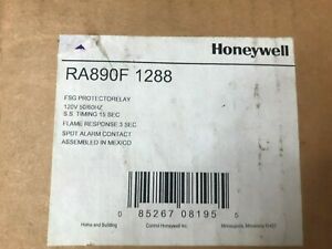 Honeywell RA890F1288 120V Protectorelay