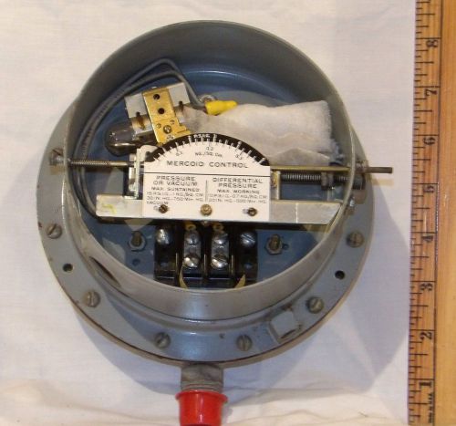 Pressure control,  mercoid 15 psig vacuum, 10 psig differential,  prl-3 rg p2 ul for sale