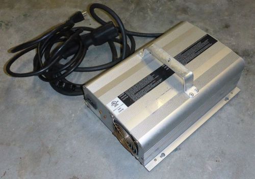 YAMAHA BATTERY CHARGER 48V - JW2-H210703  GOOD USED VOLT T1275 T875  OF