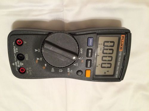 Fluke 115 True RMS multimeter