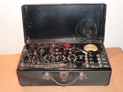 MILITARY TUBE TESTER ESPEY / MODEL 105 / US ARMY   WW2