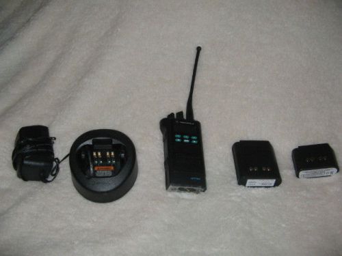 Motorola astro saber iii vhf 800 mhz p25  2 battery and charge  unprogrammed for sale