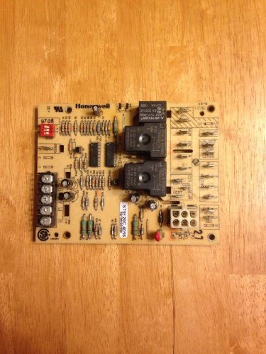 honeywell furnace control board ST9120C4016 HQ1009836HW