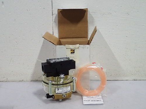 MASTER PNEUMATIC D64041 PNEUMATIC DOWNSTREAM LUBRICATOR, NEW