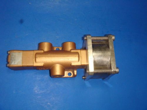 New versa pneumatic valve, 3 port, vvs-3402-3300, new no box for sale