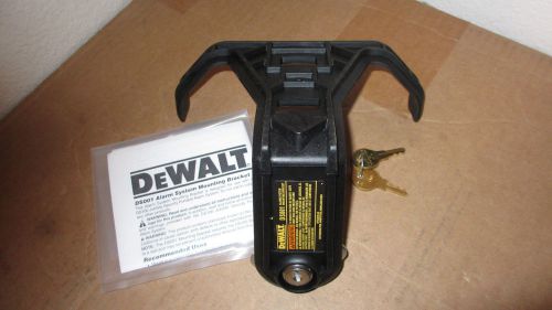 DS001  DEWALT  ALARM SYSTEM MOUNTING BRACKET BASE UNIT W/ KEYS