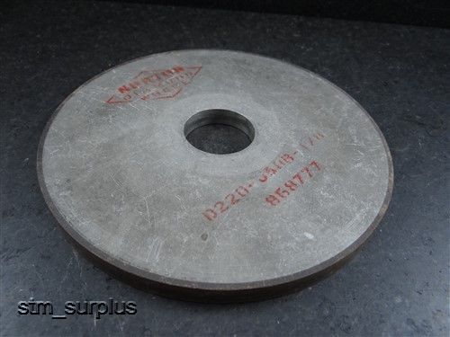 NORTON 6&#034; DIAMOND GRINDING WHEEL 1-1/4&#034; BORE D220-05B-1/8