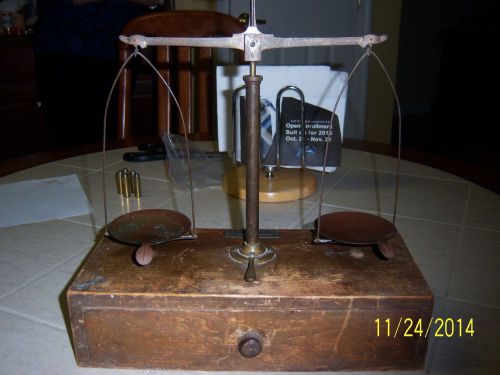 dental laboratory ventige  scale very old