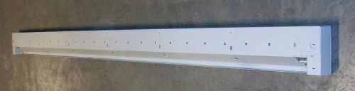 Raywall Electric Baseboard Heater Model DS2D20-096 96&#034; 2000 Watt 208/240V NIB