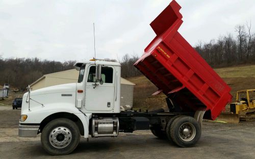 1999 International 9200 Single Axle Dump truck