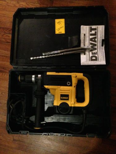 Dewalt d25501 rotary hammer w/ 2 bits for sale