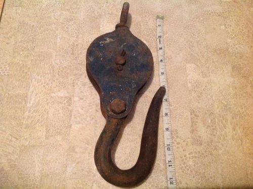 LARGE VINTAGE PULLEY HOIST HOOK FISHING BOAT BARN