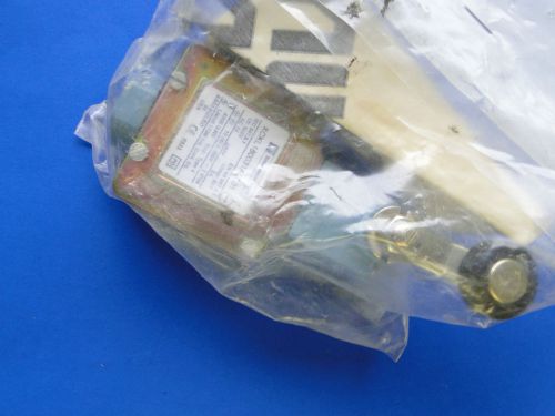 Telemecanique Limit Switch  XCKL180031A0001