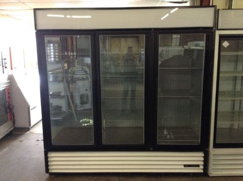 True Mfg GDM-72F, 72 cu ft, 3 Door, Swing Door Freezer