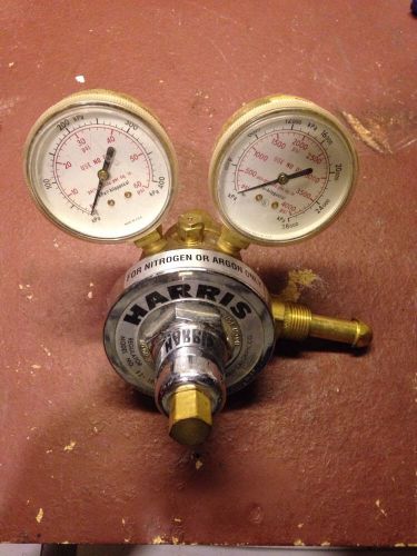 HARRIS MULTI-STAGE REGULATOR (ARGON-NITROGEN) MODEL 92 10P. Used Once