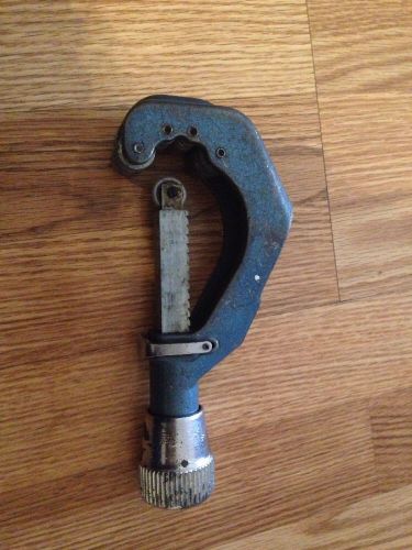 Vintage Hi-Duty Tubing Pipe Cutter Good Condition 5/8 - 2 5/8  Fast Free Shipng